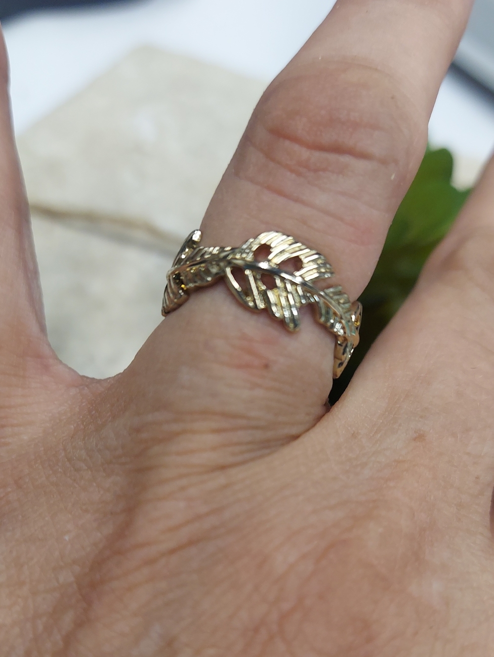 R098 Minimalist Goldtone Artisan Leaf Wrap Ring